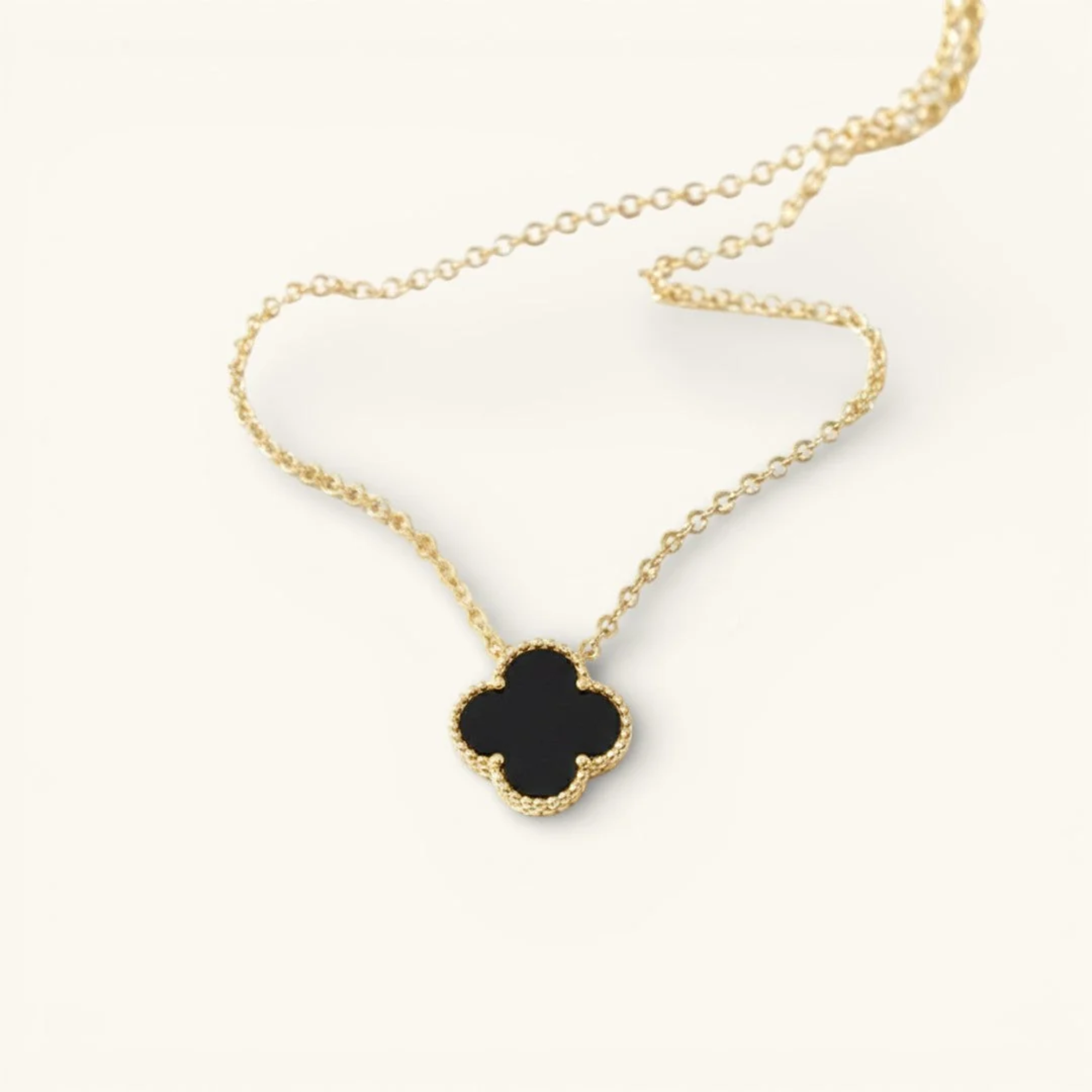 Clover Necklace Black